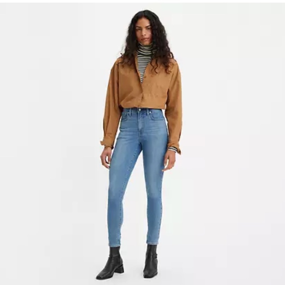 Levi’s High Rise Skinny Jean- Size 2 Short - NWT